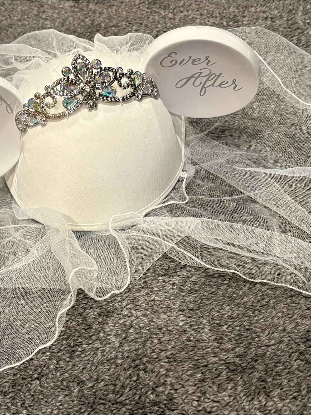 Disney womenโs Bride Silver Rhinestone Princess Tiara